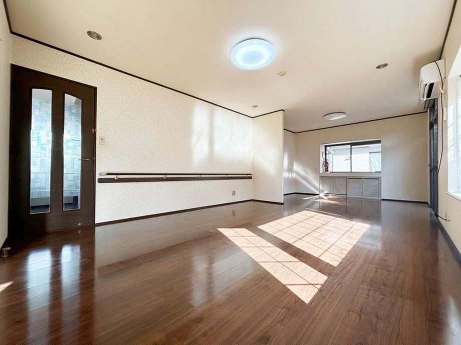 5LDK Lightweight Steel House for Sale in Ome, Tokyo - Thumbnail 3