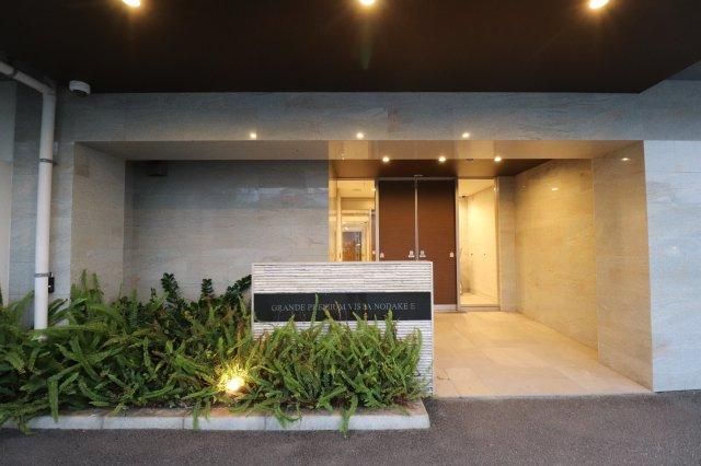 2LDK Apartment for Sale in Ginowan, Okinawa - 60.22m2 - Thumbnail 2