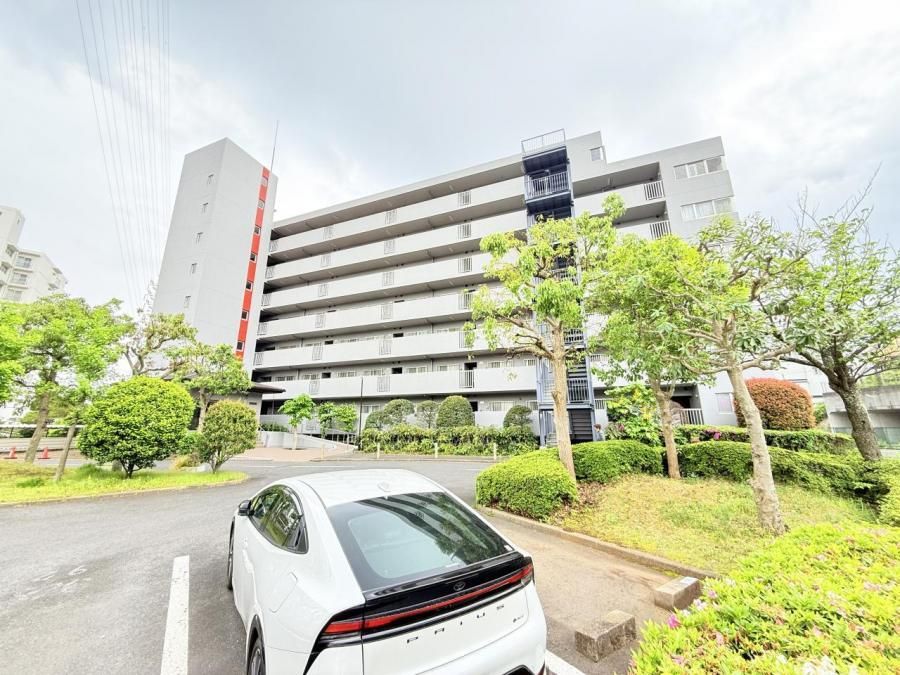 3LDK Apartment for Sale in Inage, Chiba City - 75.18 sqm - Thumbnail 2