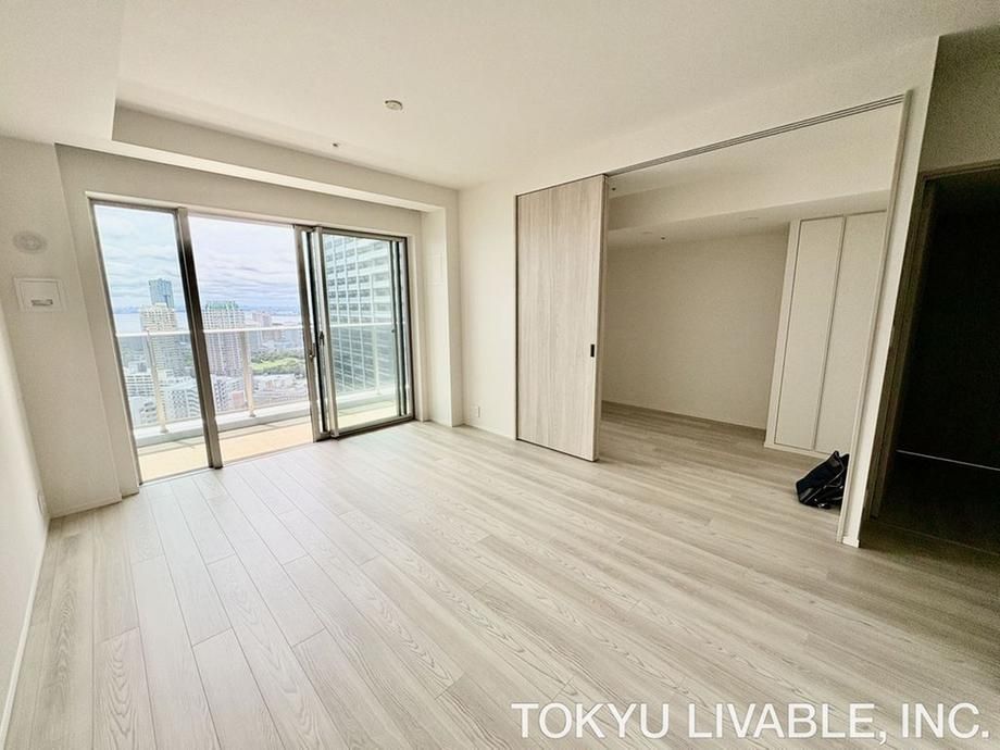 New 3LDK Apartment in Chiba City with Ocean View - Thumbnail 2