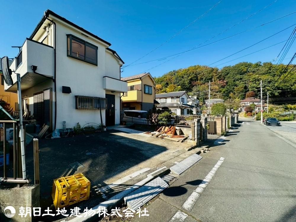 4DK Detached House for Sale in Hachioji, Tokyo - Thumbnail 2