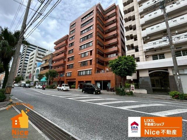 Renovated 1LDK Apartment in Naha City Near Miebashi Station - Thumbnail 2
