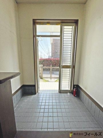 4DK Detached House for Sale in Matsushige, Tokushima - 6.8M Yen - Thumbnail 2