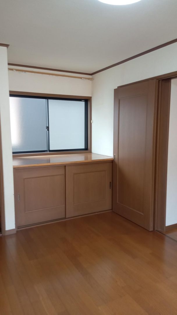 Renovated 4DK Terrace House for Sale in Amagasaki, Hyogo - Thumbnail 4