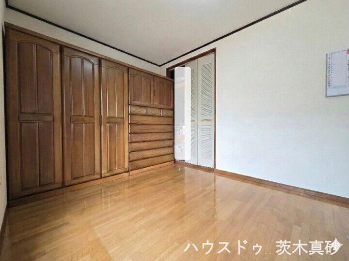 4DK House for Sale in Ibaraki, Osaka - 113.8m2 - Thumbnail 3