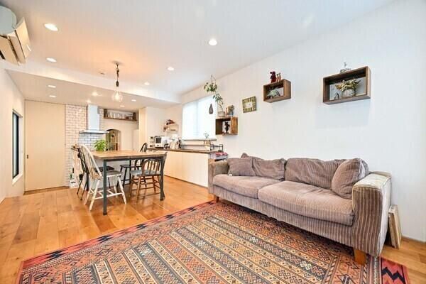 2LDK Custom-Built House in Shibuya, Tokyo - Thumbnail 4