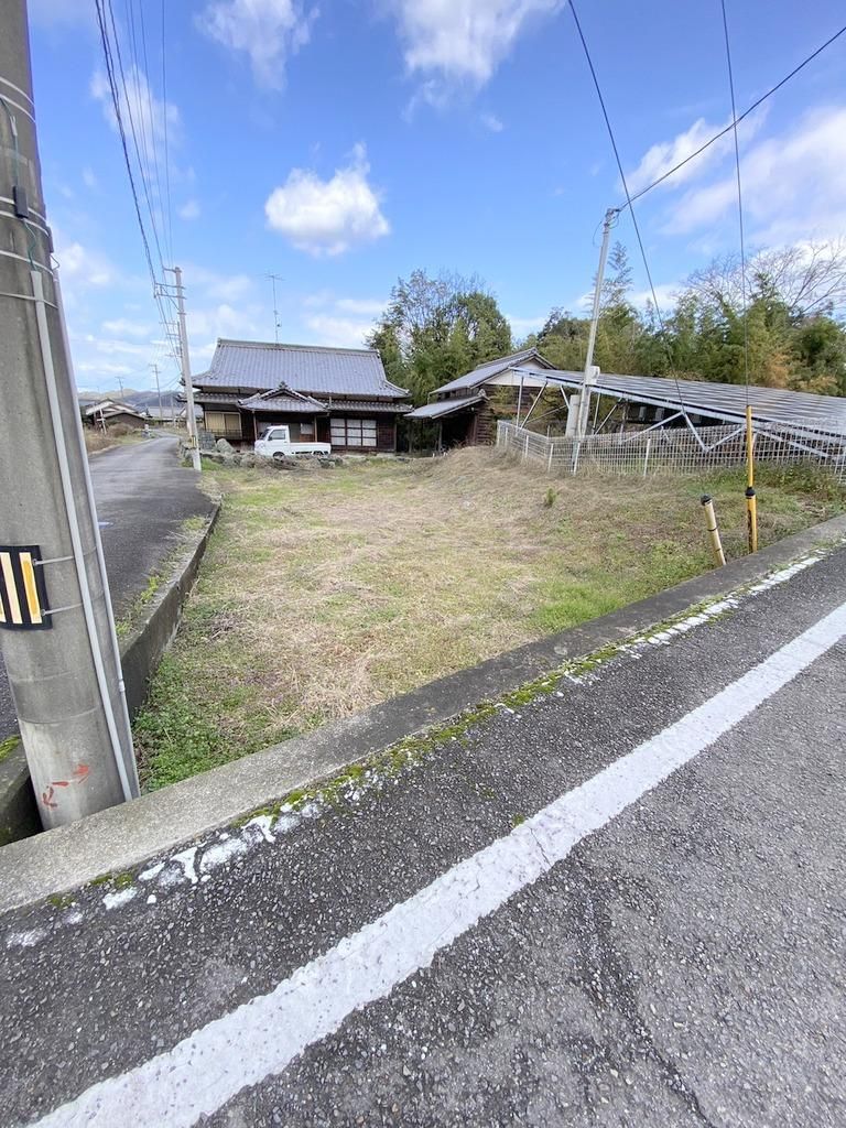 6K Resale House in Niihama, Ehime – 120m2 on 236m2 Land - Thumbnail 3