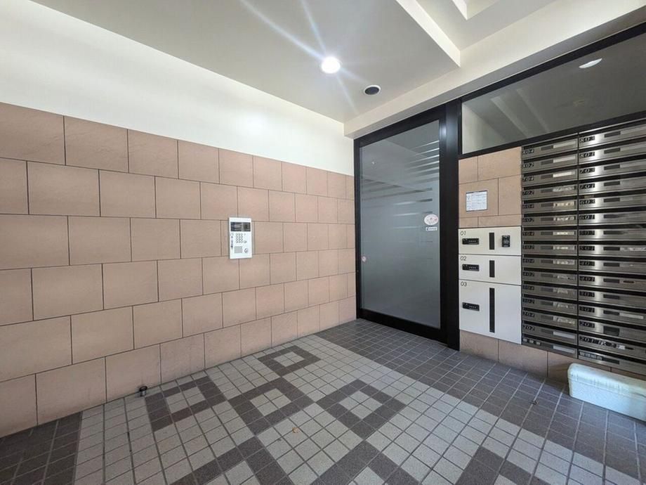 4LDK Apartment for Sale in Otaru, Hokkaido - 96.05 sqm - Thumbnail 2