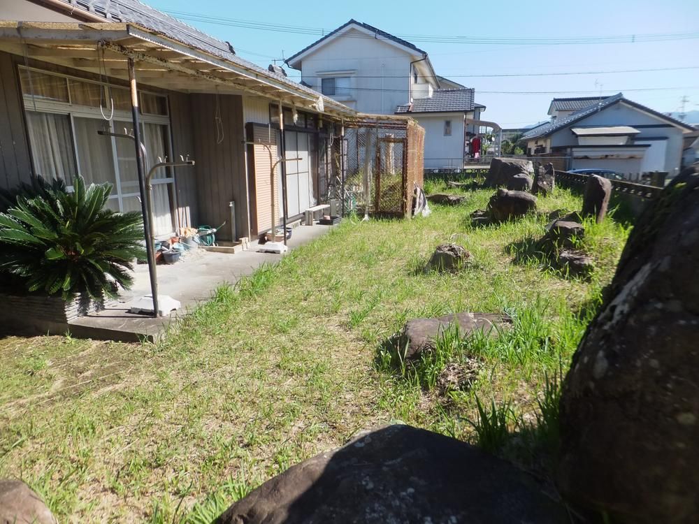 356.56 sqm Land for Sale in Hayasuzu-cho, Miyakonojo City - Thumbnail 2