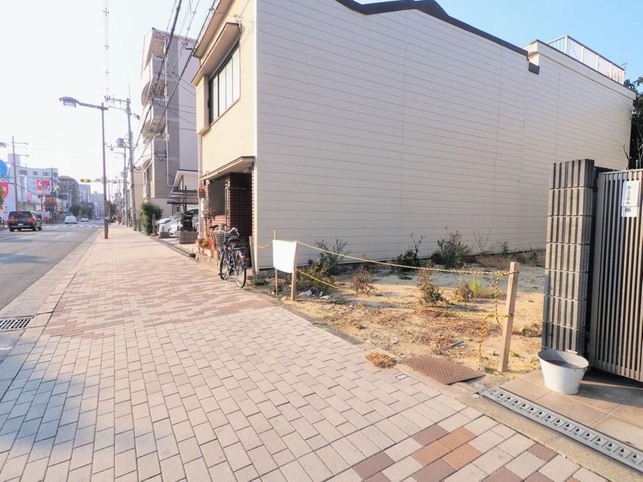115.23 sqm Land for Sale in Higashi-Tanabe, Osaka - Near Harinakano Station - Thumbnail 3