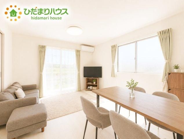 Modern 4LDK House in Iwaki City with Solar Panels - Thumbnail 4