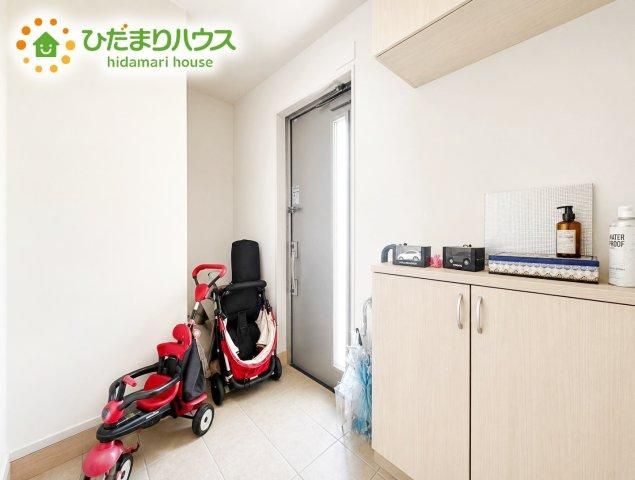 Modern 4LDK House in Iwaki City with Solar Panels - Thumbnail 3