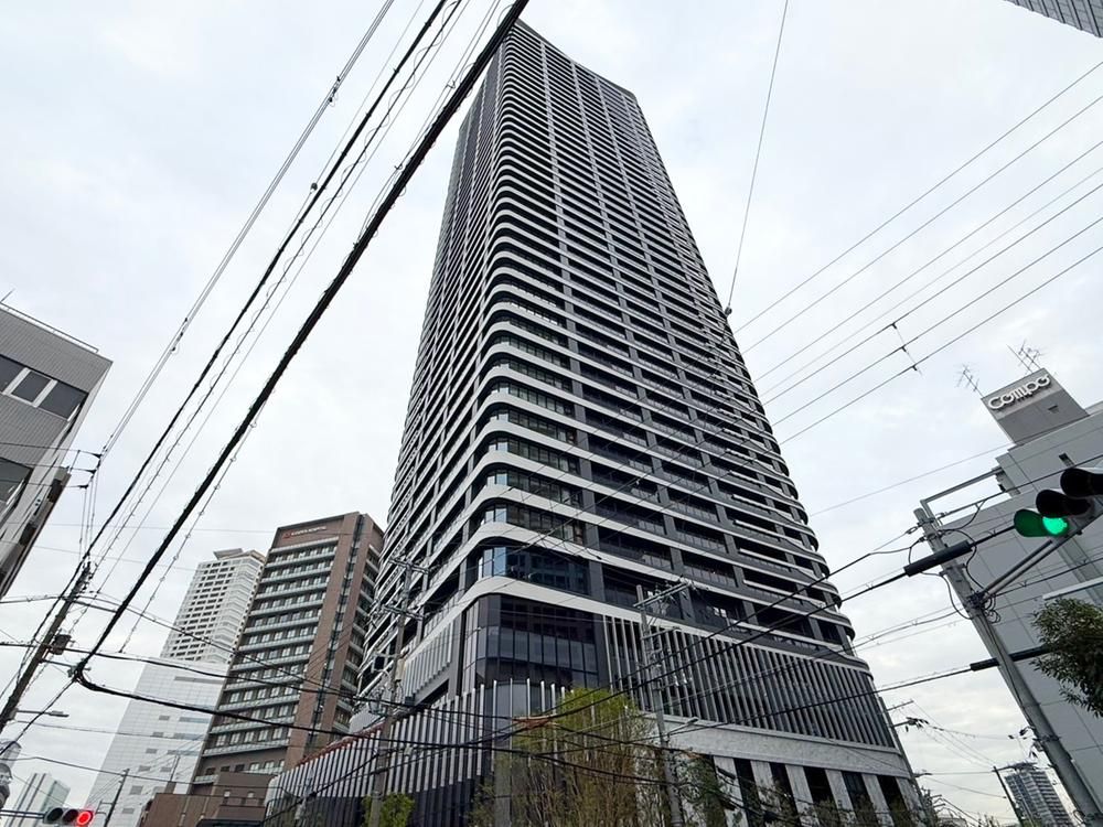 New 3LDK Corner Apartment in Cielia Tower Nakanoshima, Osaka - Thumbnail 2