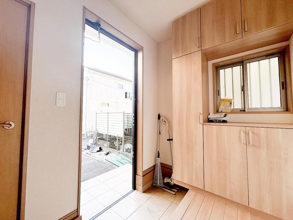 4LDK House for Sale in Hachioji, Tokyo with Large Garden - Thumbnail 4