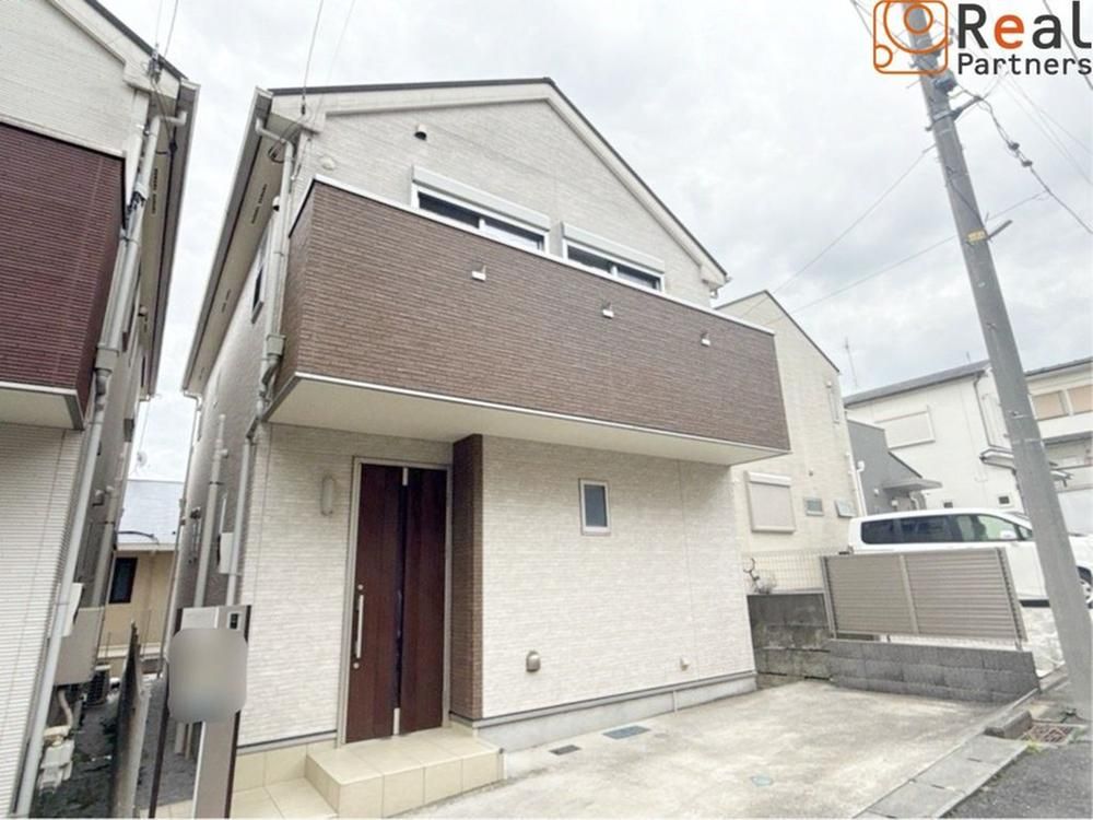 4LDK Detached House for Sale in Minami Ward, Yokohama - Thumbnail 2