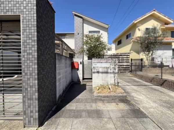 6SLDK Detached House for Sale in Nagoya's Kita Ward - Thumbnail 2