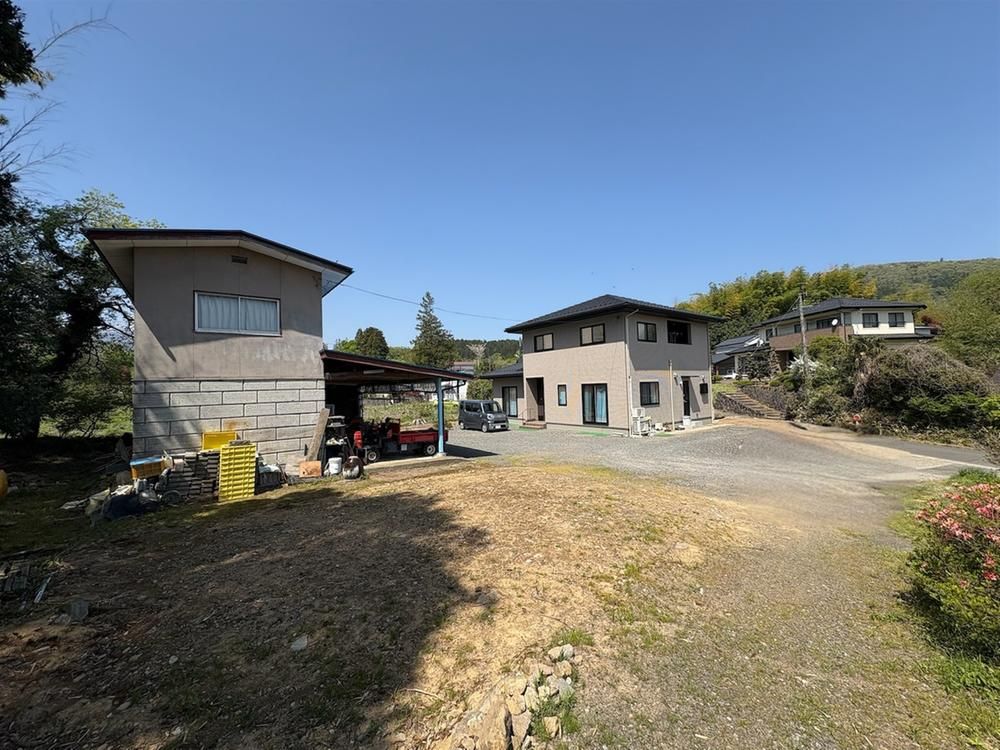 5LDK House for Sale in Fukushima City, 1081m2 Land - Thumbnail 3