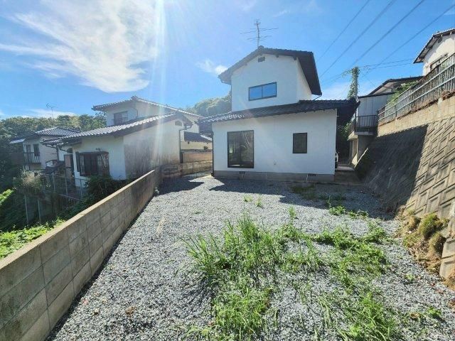 Renovated 3LDK House with Garden in Kitakyushu, Fukuoka - Thumbnail 2