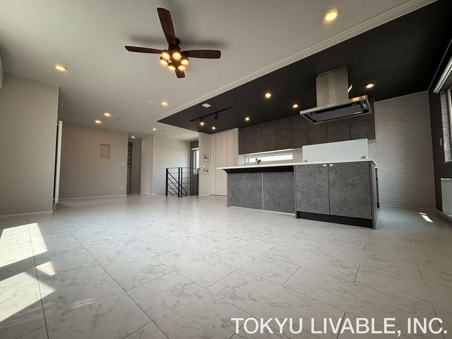 3LDK Modern House for Sale in Higashi-ku, Sapporo, 137 sqm - Thumbnail 2