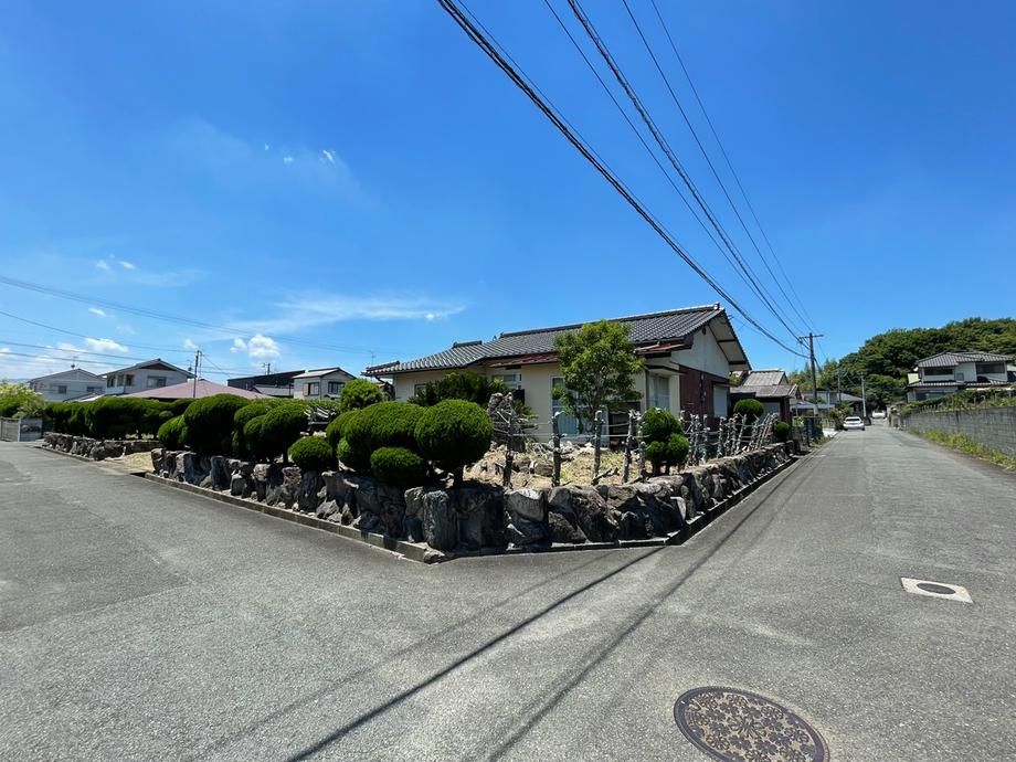 3DK Detached House on 104-Tsubo Land in Iizuka, Fukuoka - Thumbnail 2