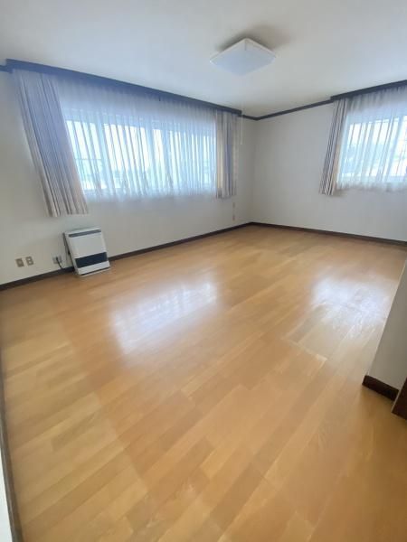 4LDK Detached House with Garage in Oirase, Aomori - Thumbnail 3