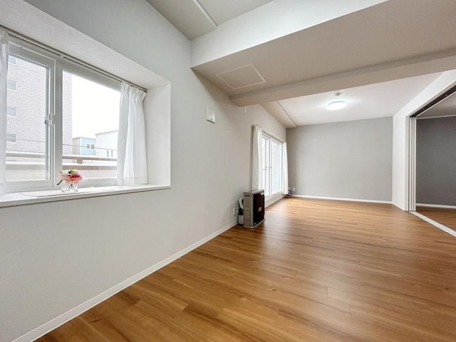 3LDK Apartment for Sale in Chuo Ward, Sapporo - 75.06 sqm - Thumbnail 2