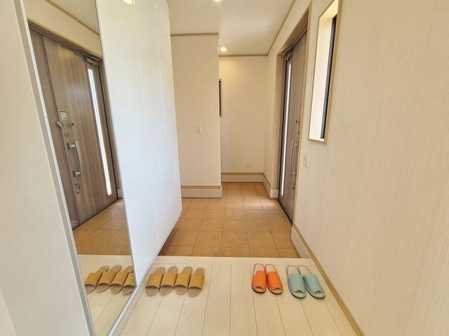 Renovated 4LDK House in Kazo, Saitama with Large Garden - Thumbnail 2