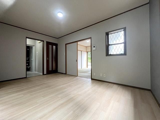Renovated 4LDK House in Kobe Tarumi with Parking - Thumbnail 4