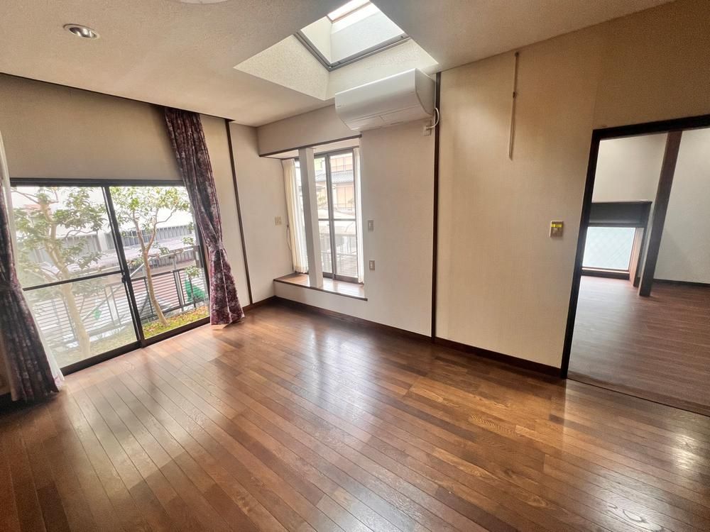 5LDK+S Two-Generation House for Sale in Mishima, Shizuoka - Thumbnail 3