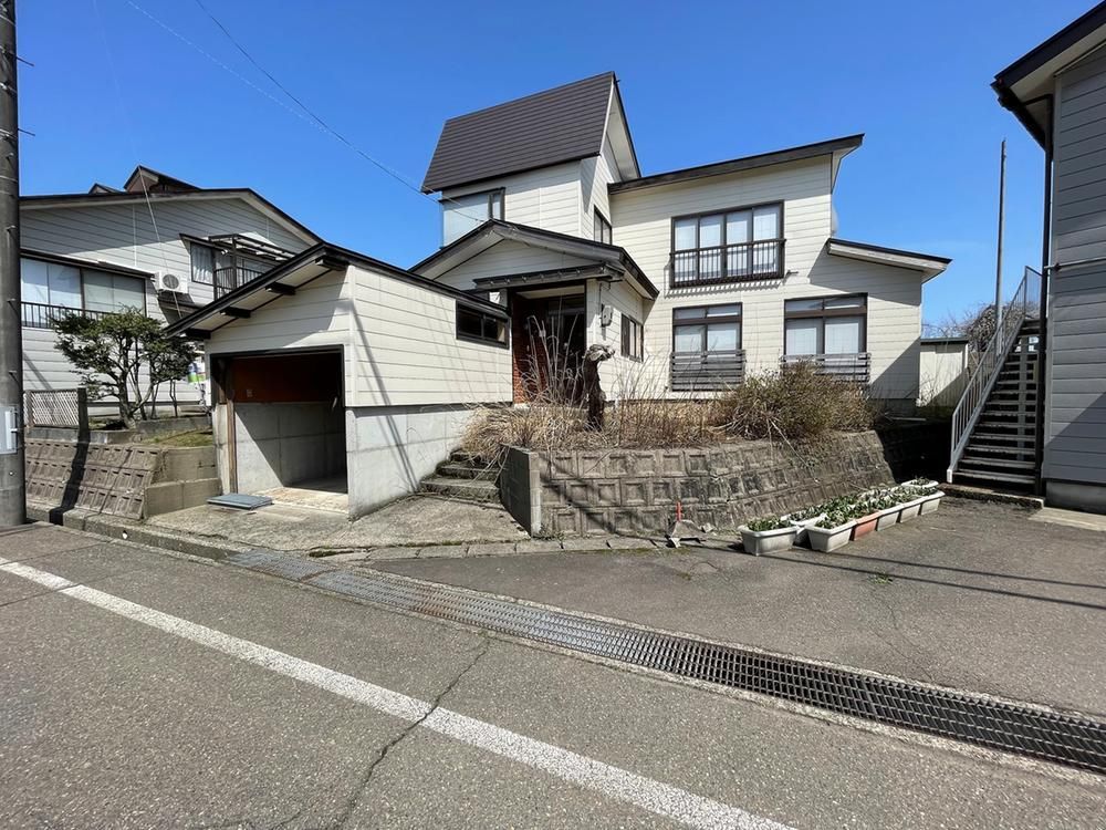 4DK Detached House in Joetsu, Niigata - 113 sqm - Thumbnail 2