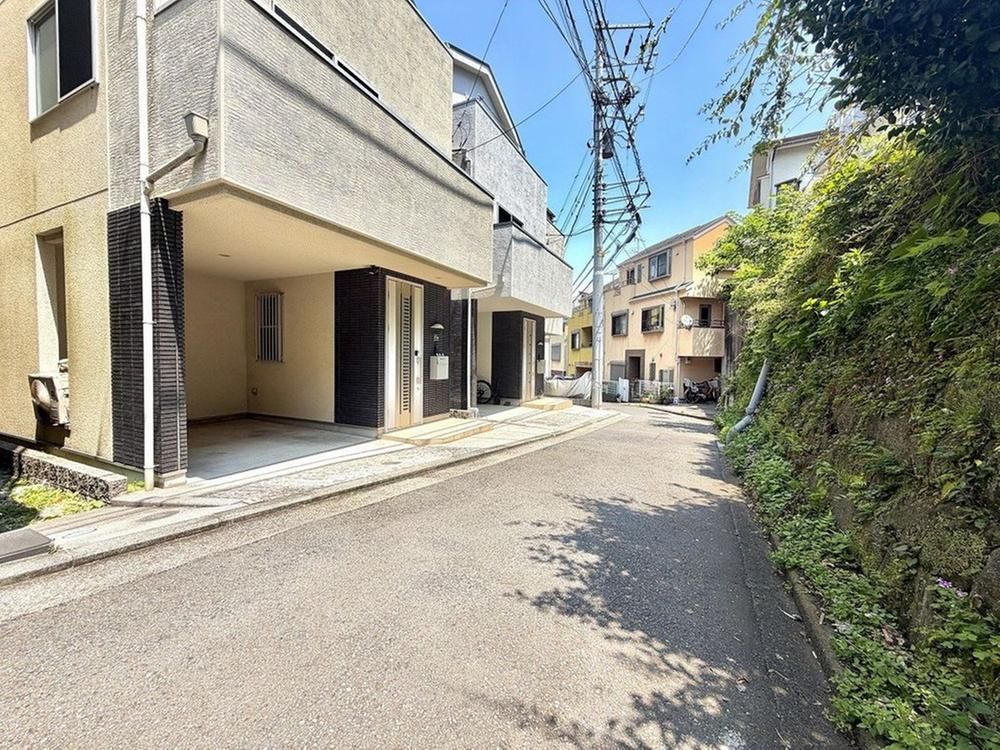 3LDK House for Sale in Naka-ku, Yokohama - 86.51 sqm - Thumbnail 4