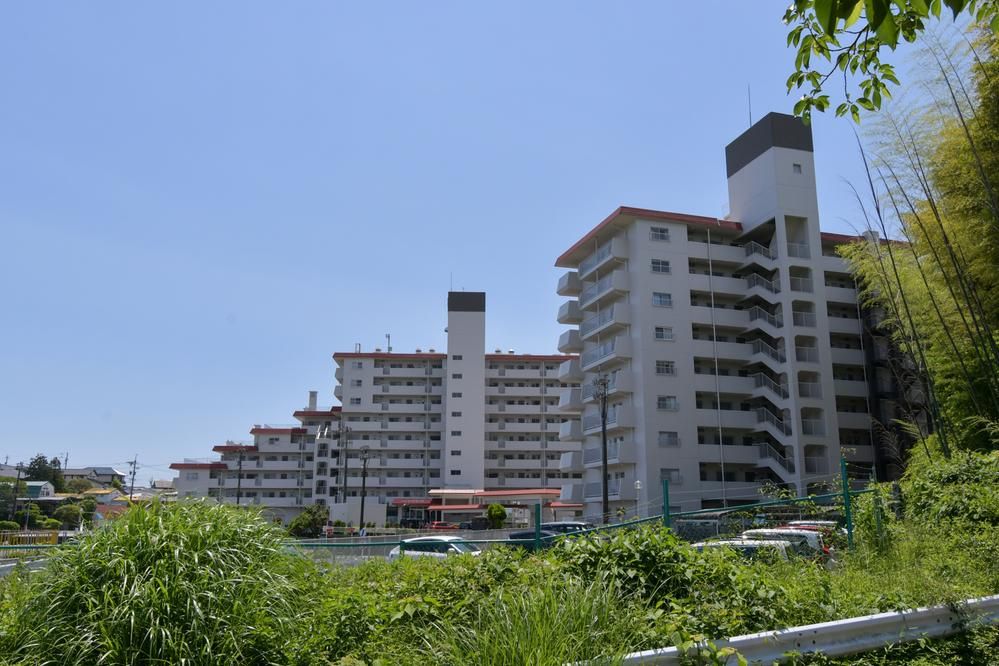 2LDK Apartment for Sale in Shimizu Ward, Shizuoka City - Image 1