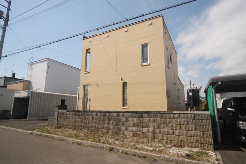 Renovated 4LDK House in Kitahiroshima, Hokkaido, 272sqm Land - Thumbnail 2