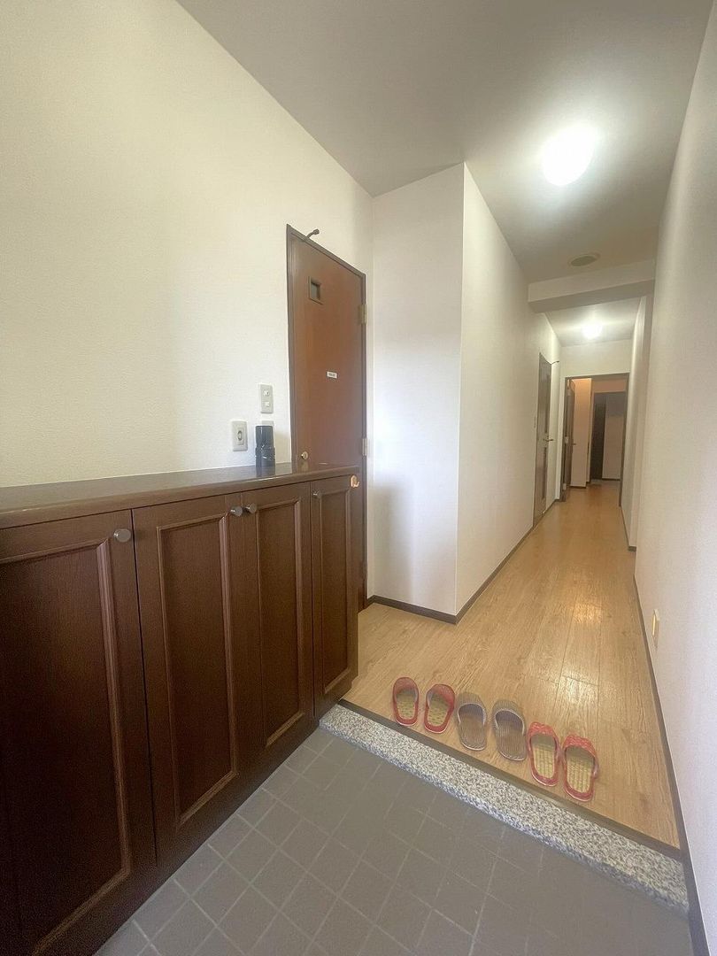 4LDK Apartment for Sale in Aoba-ku, Sendai - 114.33m2 - Thumbnail 2