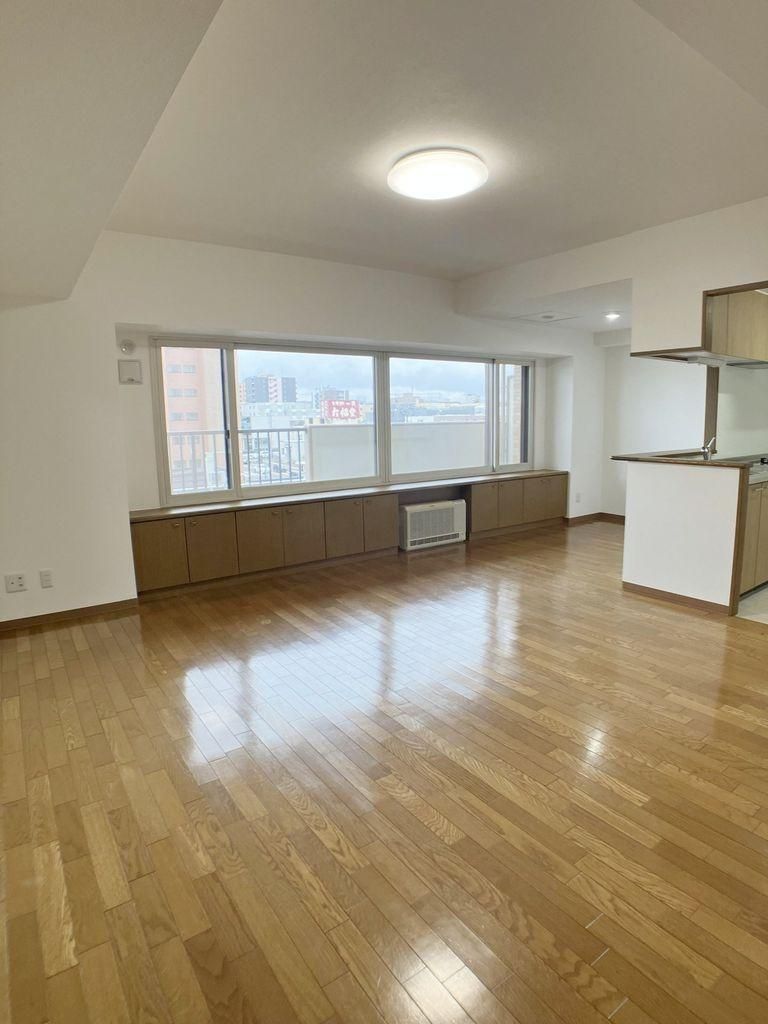 3LDK Apartment for Sale in Toyohira-ku, Sapporo - Thumbnail 2