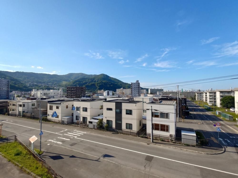 3DK Apartment for Sale in Minami-ku, Sapporo - 45.5m2 - Thumbnail 3