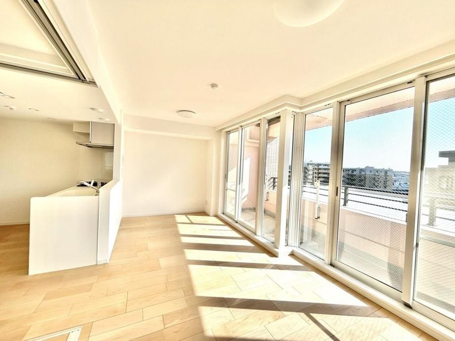 3LDK Apartment for Sale in Kawasaki, Kanagawa - 70.67 sqm - Thumbnail 3