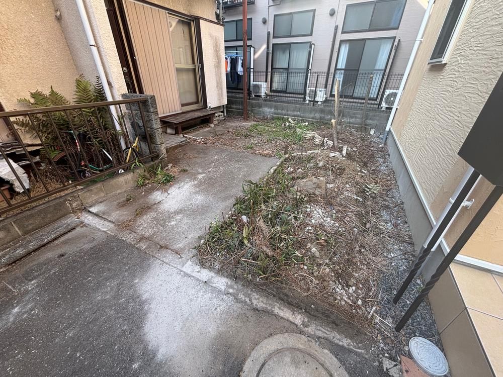3DK House for Sale in Kitakasai, Edogawa-ku, Tokyo - 12.8 Million Yen - Thumbnail 2