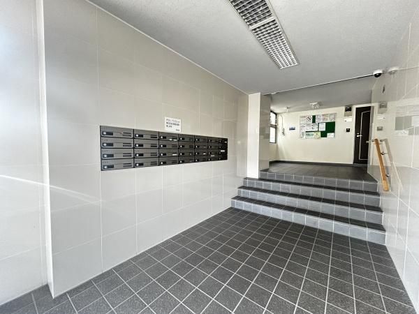 2DK Apartment for Sale in Saitama City - 47.43m2 - Thumbnail 2
