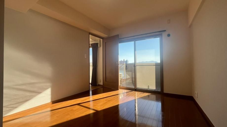 4LDK Apartment for Sale in Miyazaki City, Miyazaki Prefecture - Thumbnail 4