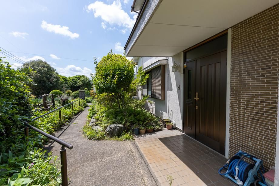 5DK House for Sale in Sakanoue, Kagoshima City - 9 Million Yen - Thumbnail 3