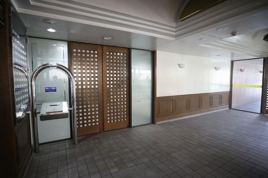 3LDK Apartment for Sale in Iwakuni, Yamaguchi - 73m2 - Thumbnail 2