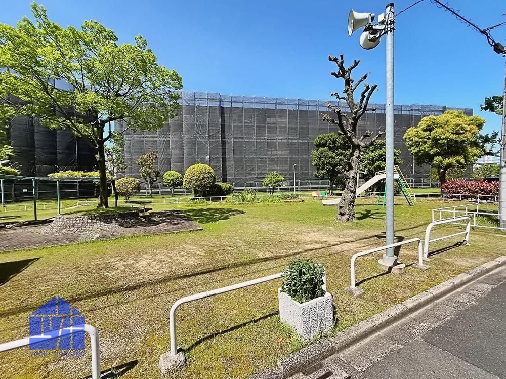 2LDK Apartment for Sale in Takatsuki, Osaka - 48.94 sqm - Thumbnail 3
