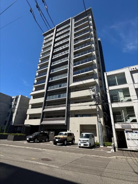 3LDK Apartment for Sale in Sapporo Higashi Ward, 68.68m² - Thumbnail 3