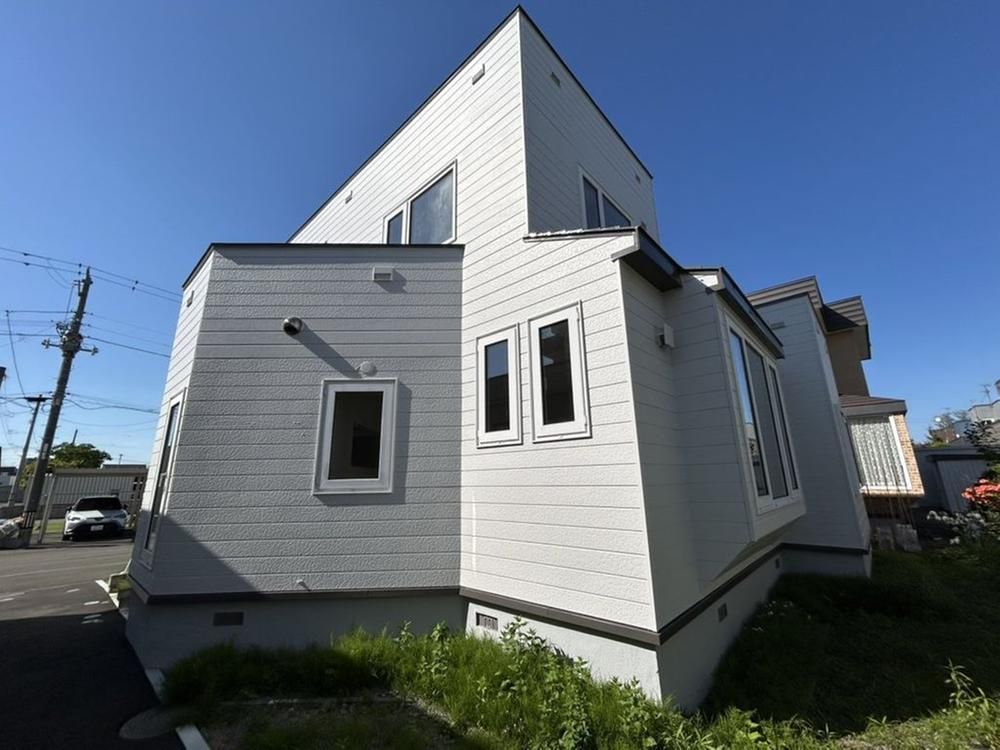 Renovated 4LDK House in Ebetsu, Hokkaido for Sale - Thumbnail 3