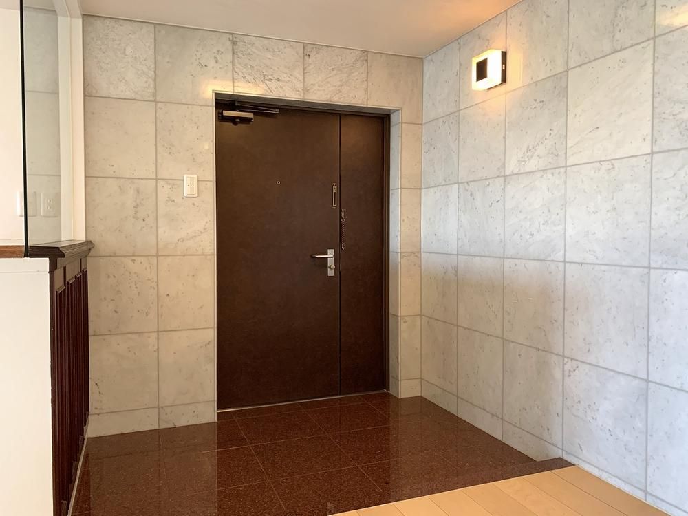 3LDK Apartment for Sale in Miyazaki City, Miyazaki Prefecture - Thumbnail 2
