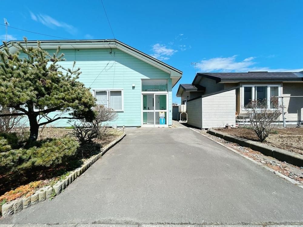 Renovated 4LDK House in Kushiro City, Hokkaido - Thumbnail 2