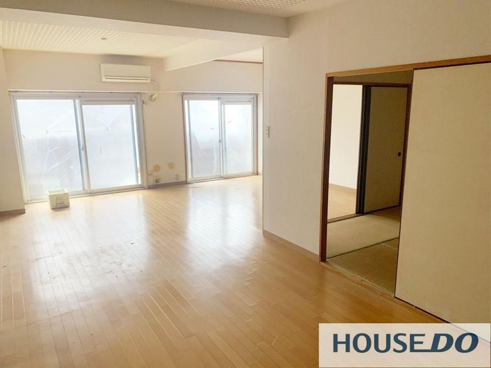 2LDK Apartment for Sale in Toride, Ibaraki - 68.31m2 - Thumbnail 3