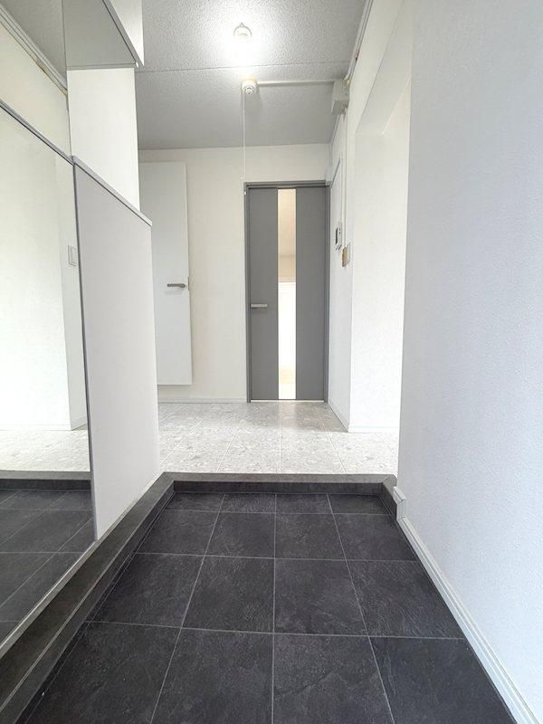 3LDK Apartment for Sale in Miyamae, Kawasaki - 75.84m2 - Thumbnail 3