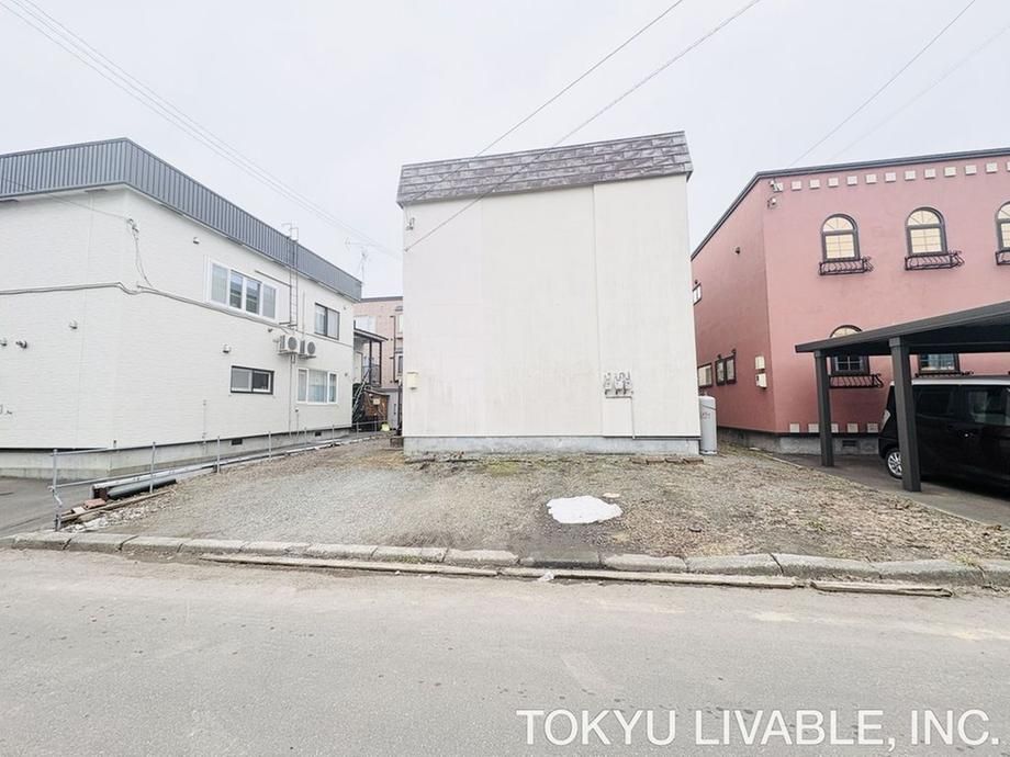 228 sqm Land for Sale in Higashi Ward, Sapporo - Thumbnail 2
